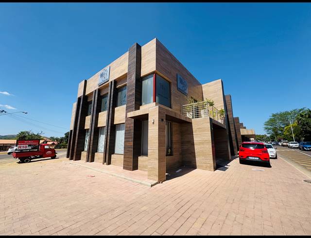 3,500M² BUSINESS CENTRE FOR SALE IN CAPITAL PARK
